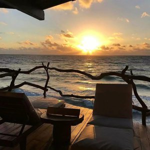 老师❌开腿让我爽一夜动漫
