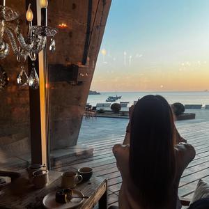 老师❌开腿让我爽一夜动漫
